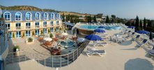Территория отеля Вилла Арго