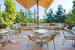 Летнее кафе пансионата Бургас