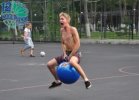 Попробуй обгони